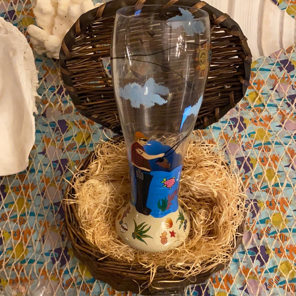 Pilsner fishing glass